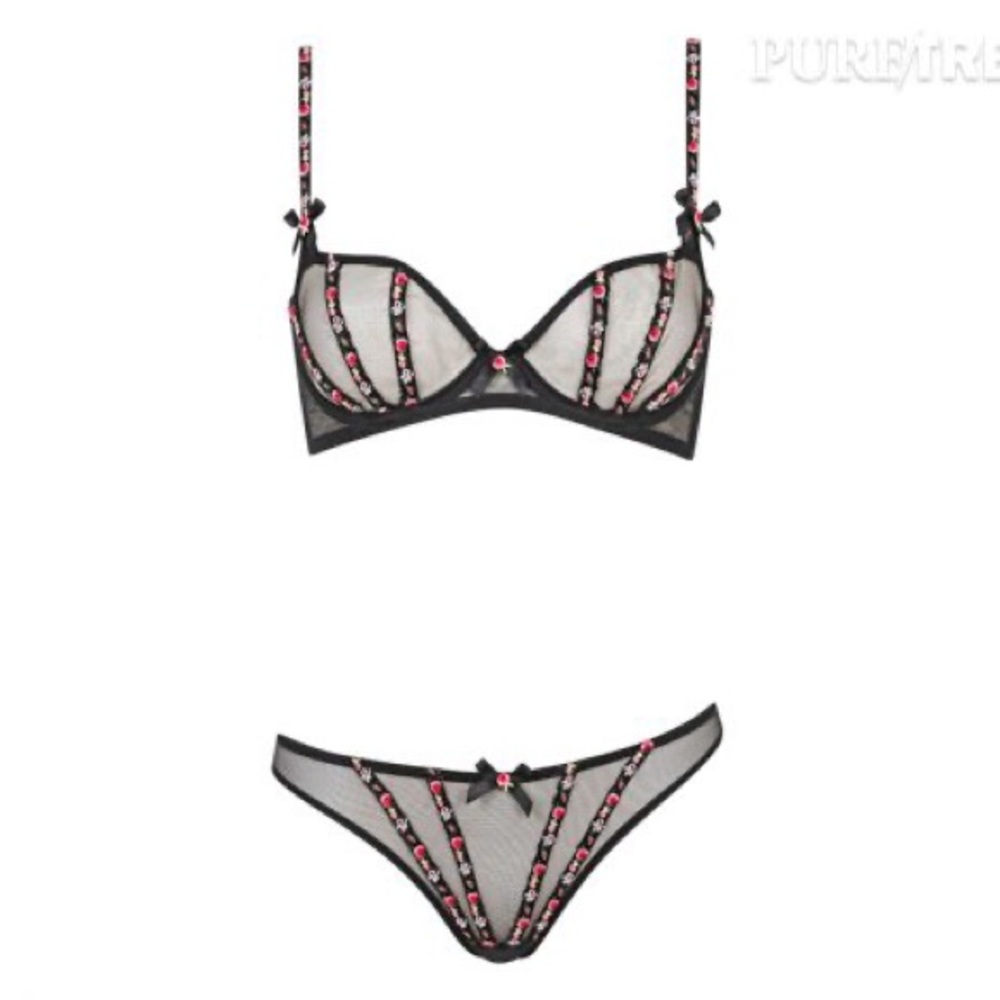 Agent Provocateur Set Skye 32DD and 3 bra and thong